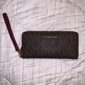 Michael Kors Wristlet